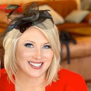 Meet your Posher, Candi